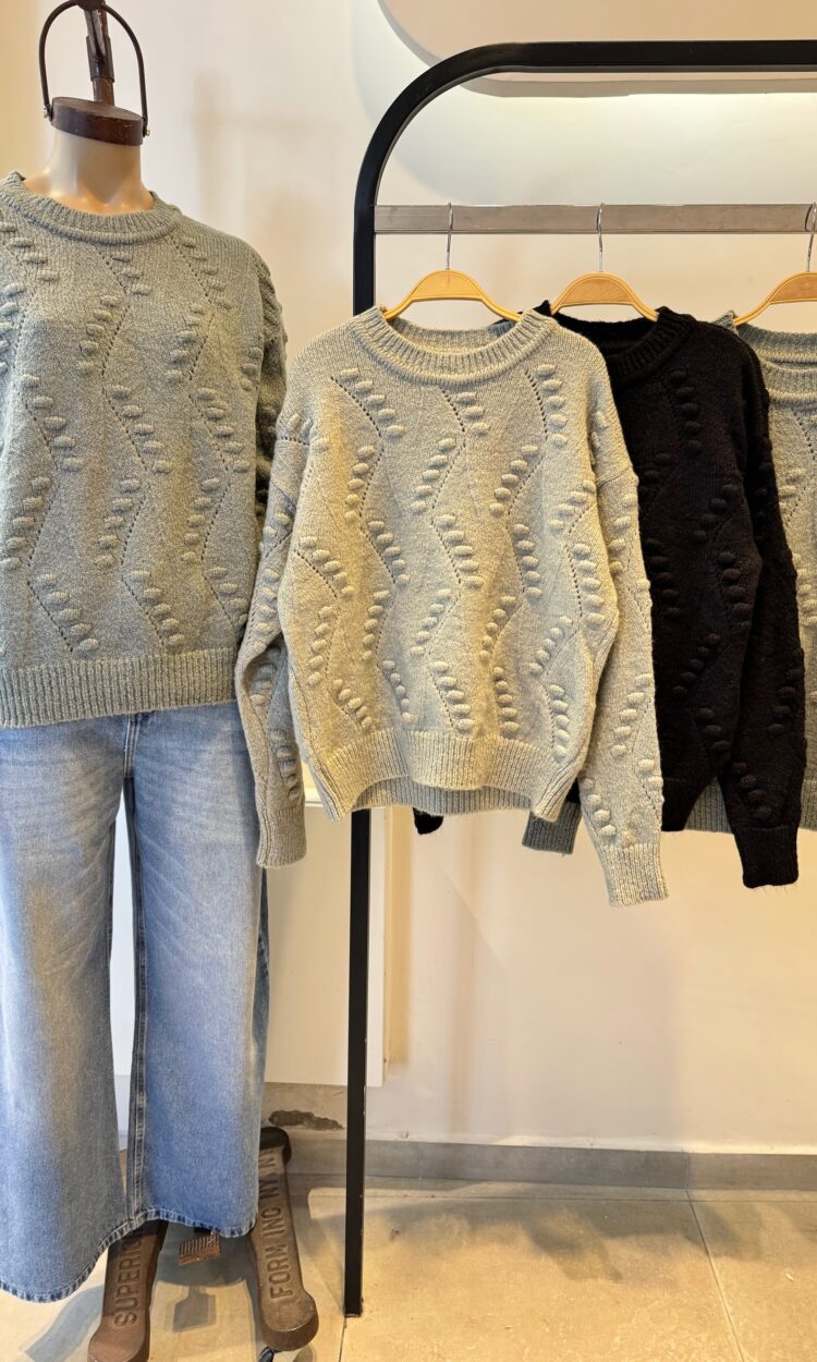 SW POMPON - CON POMPONES DEL Y ESP