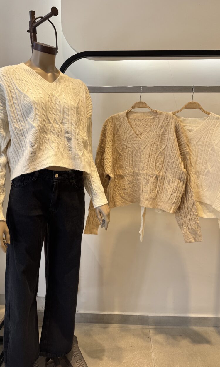 SW VERONA - ESCOTE V IMPORT EFECTO VINTAGE