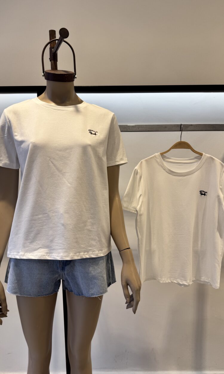 MOCHI - REM IMPORTADA BORDADA BOXY FIT