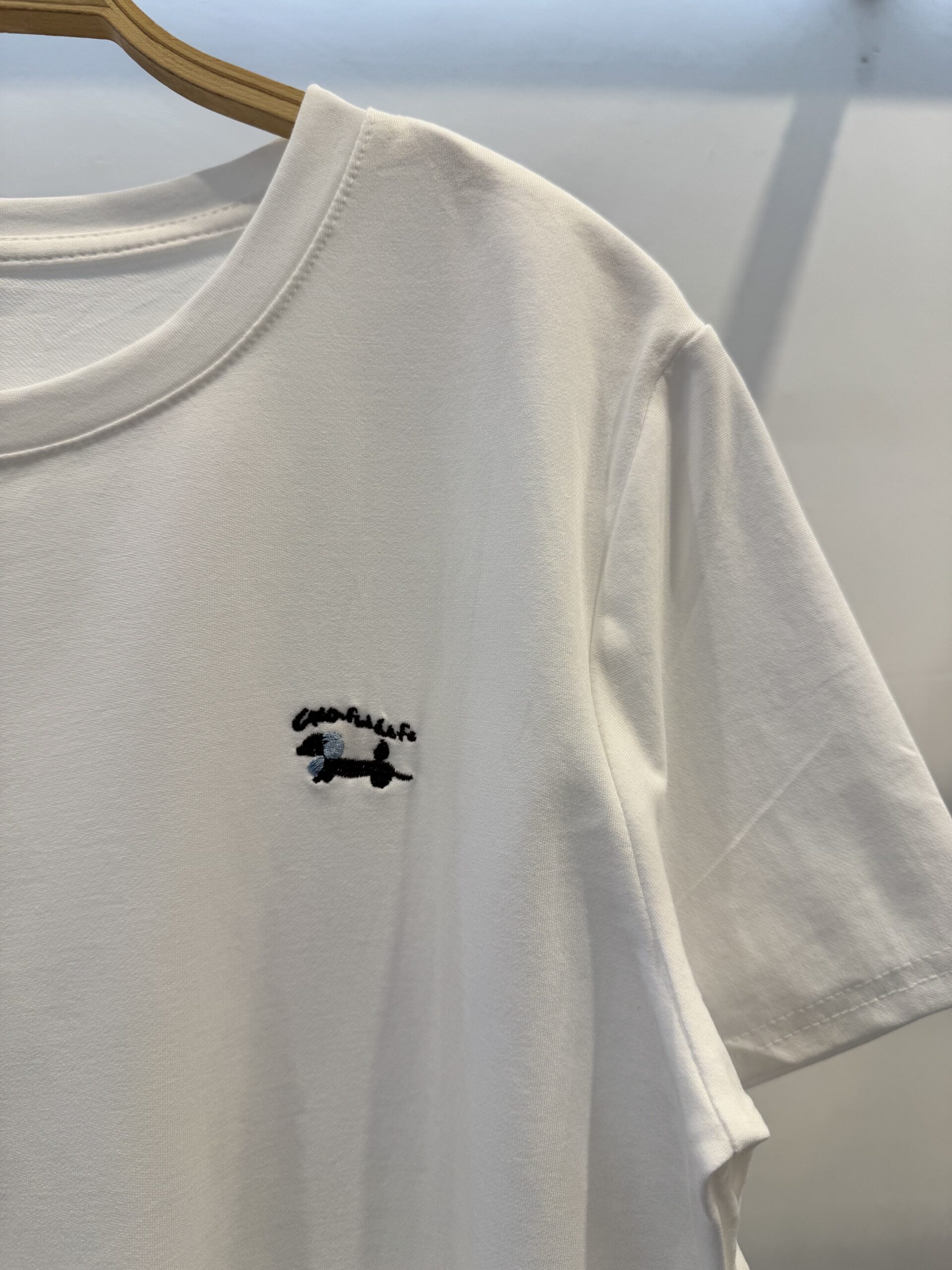 MOCHI - REM IMPORTADA BORDADA BOXY FIT