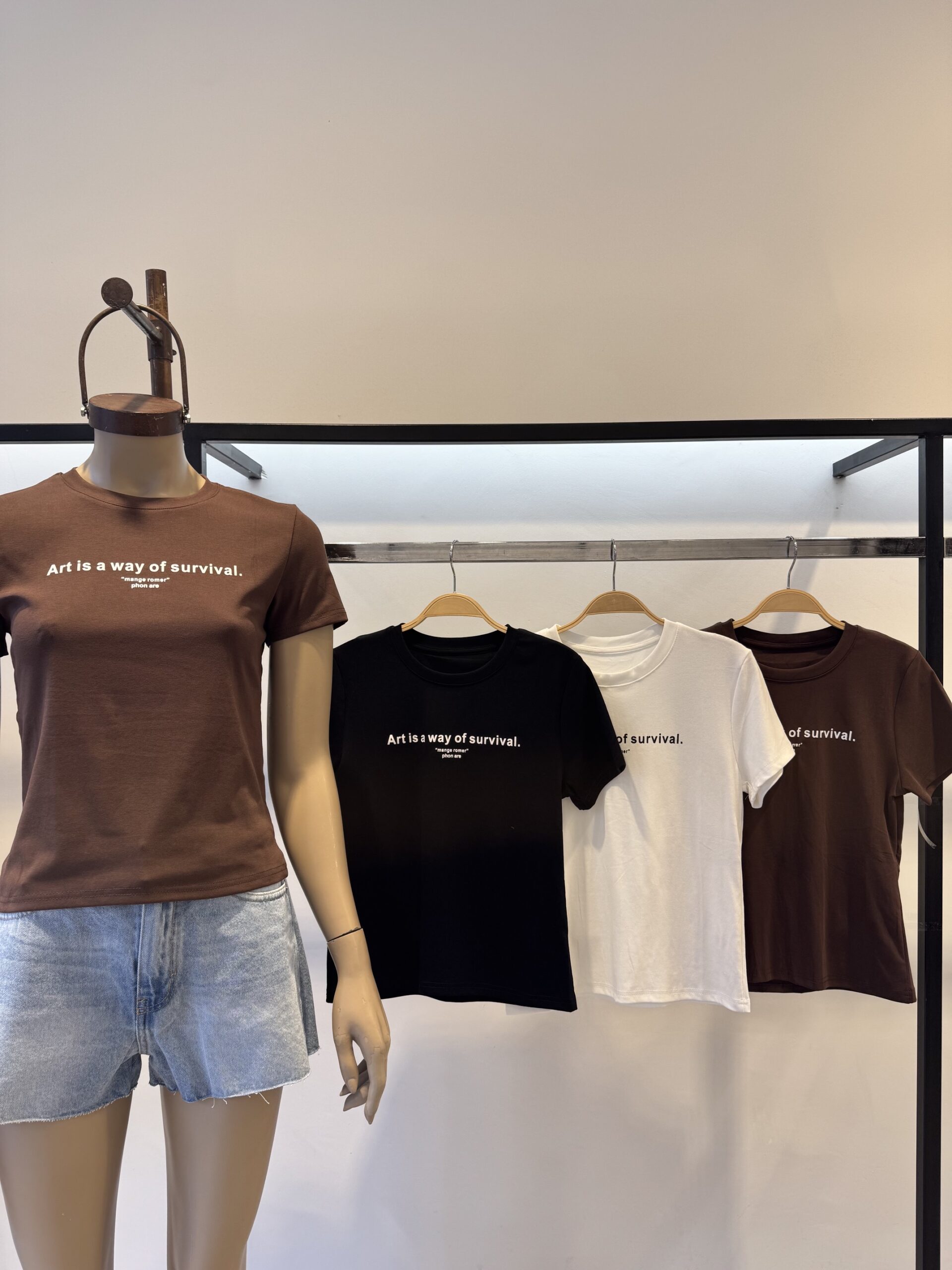 HANNA - REM IMPORTADA ESTAMPADA REGULAR FIT