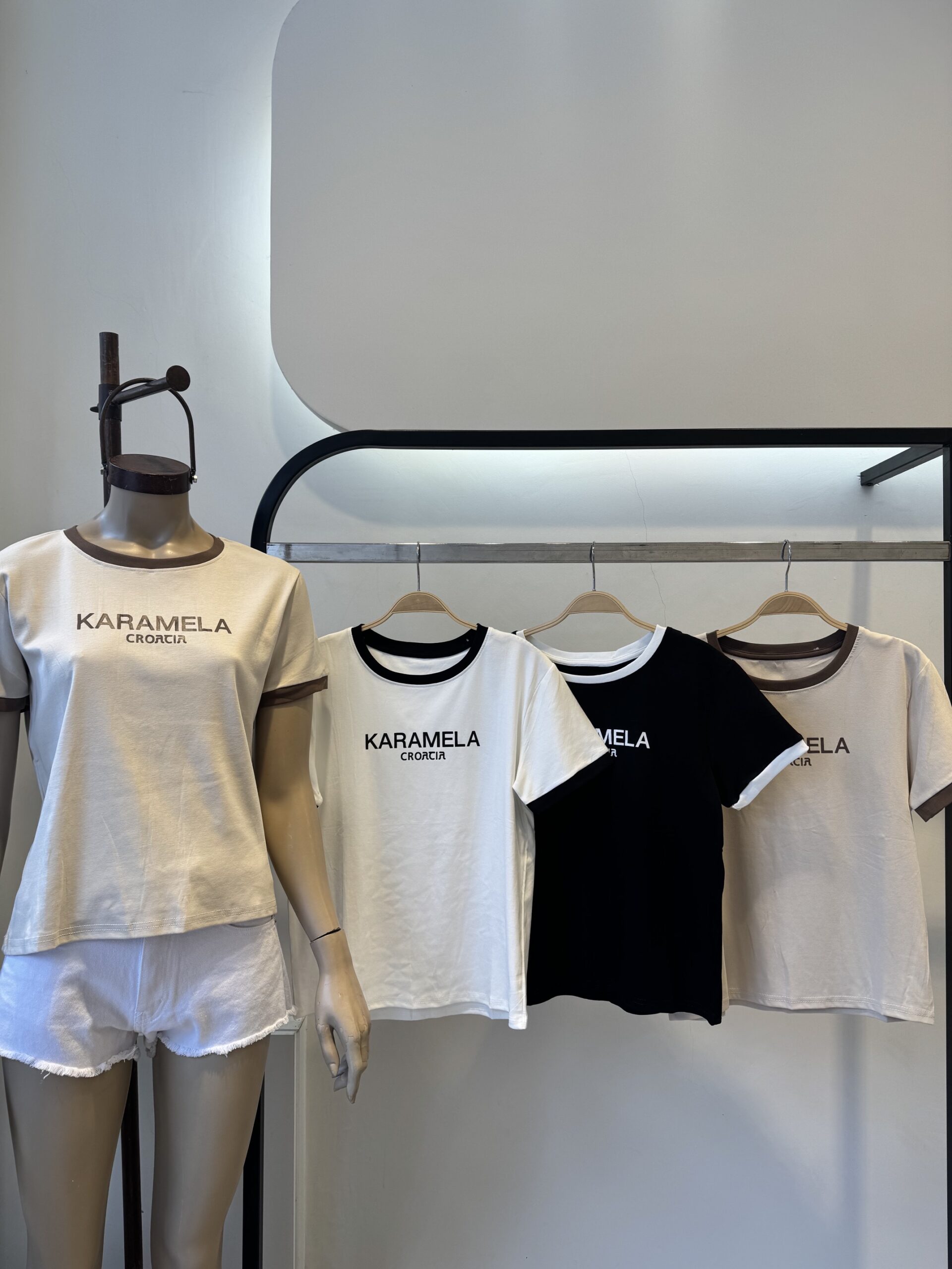 CARAMELO - REM IMPORTADA ESTAMPADA BOXY FIT