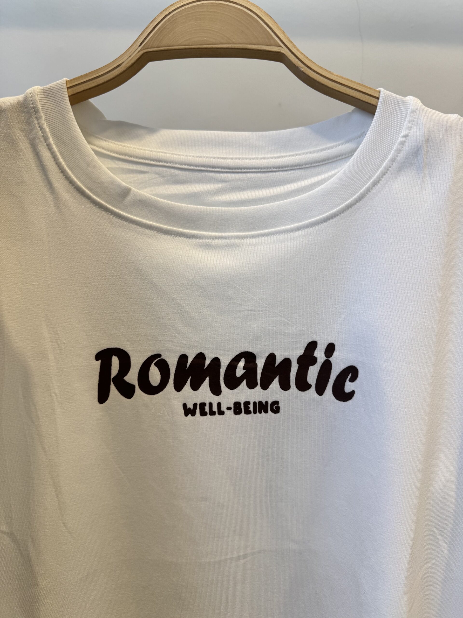 ROMANTIC - REM IMPORTADA ESTAMPADA REGULAR FIT