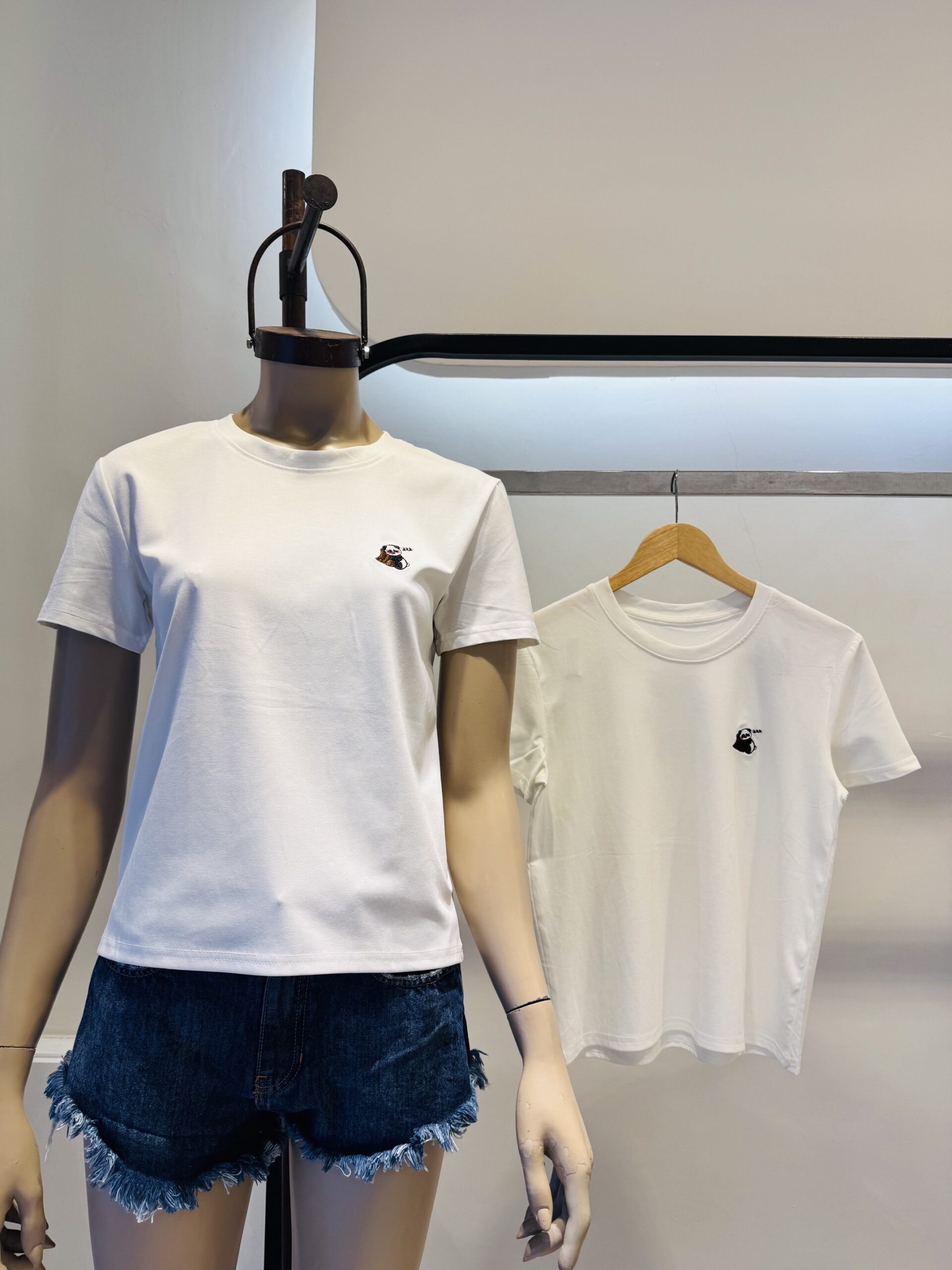PANDA - REM IMPORTADA CON BORDADO REGULAR FIT
