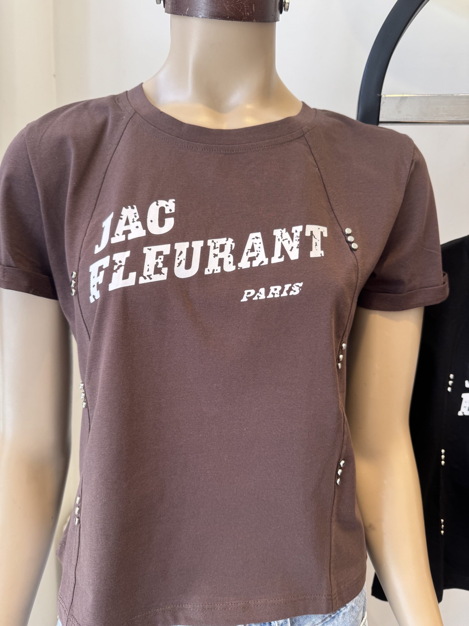 JAC - REM IMPORTADA CON TACHAS, REGULAR FIT