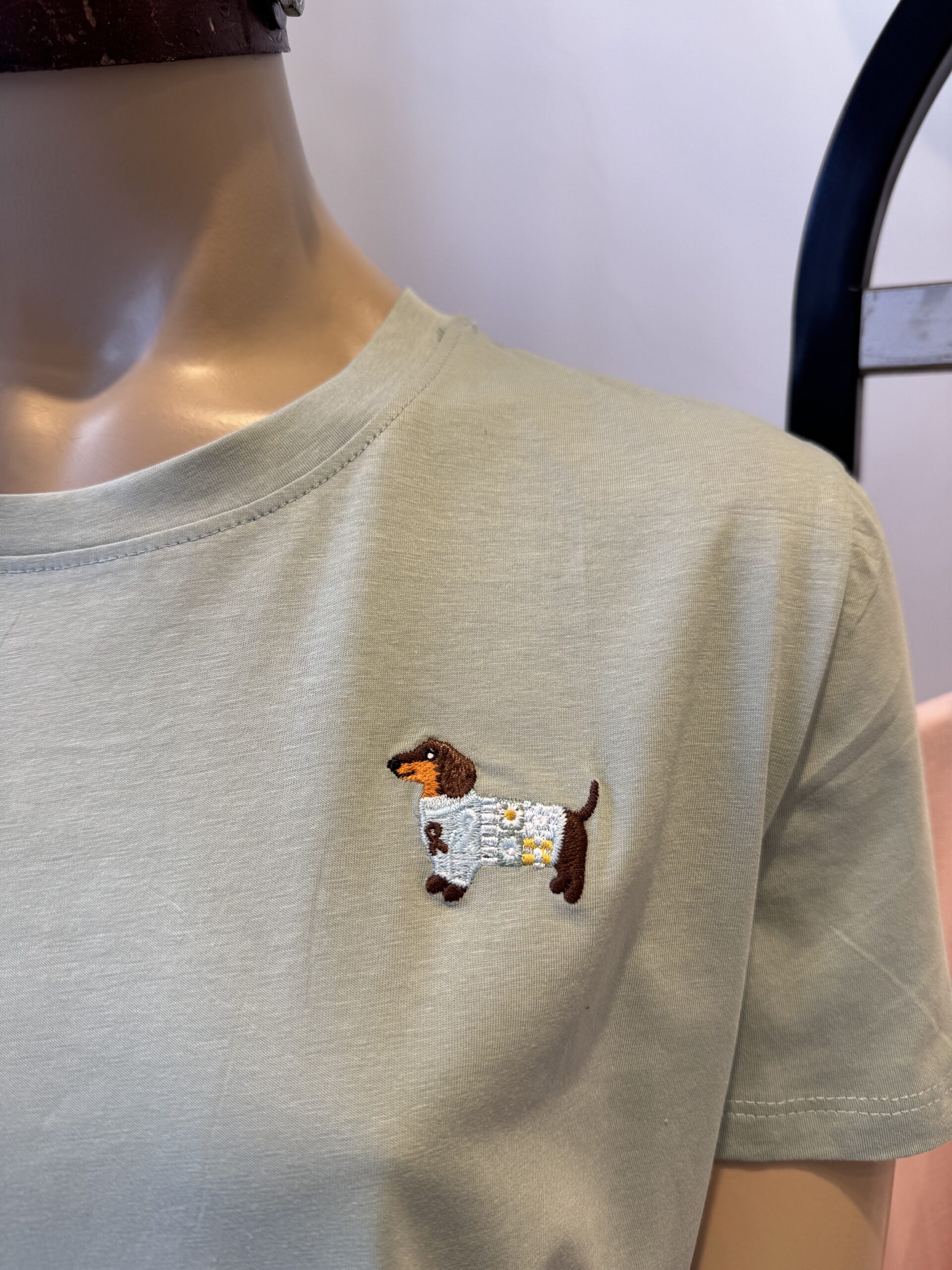 PANCHITO - REMERA IMPORTADA BORDADA BOXY FIT