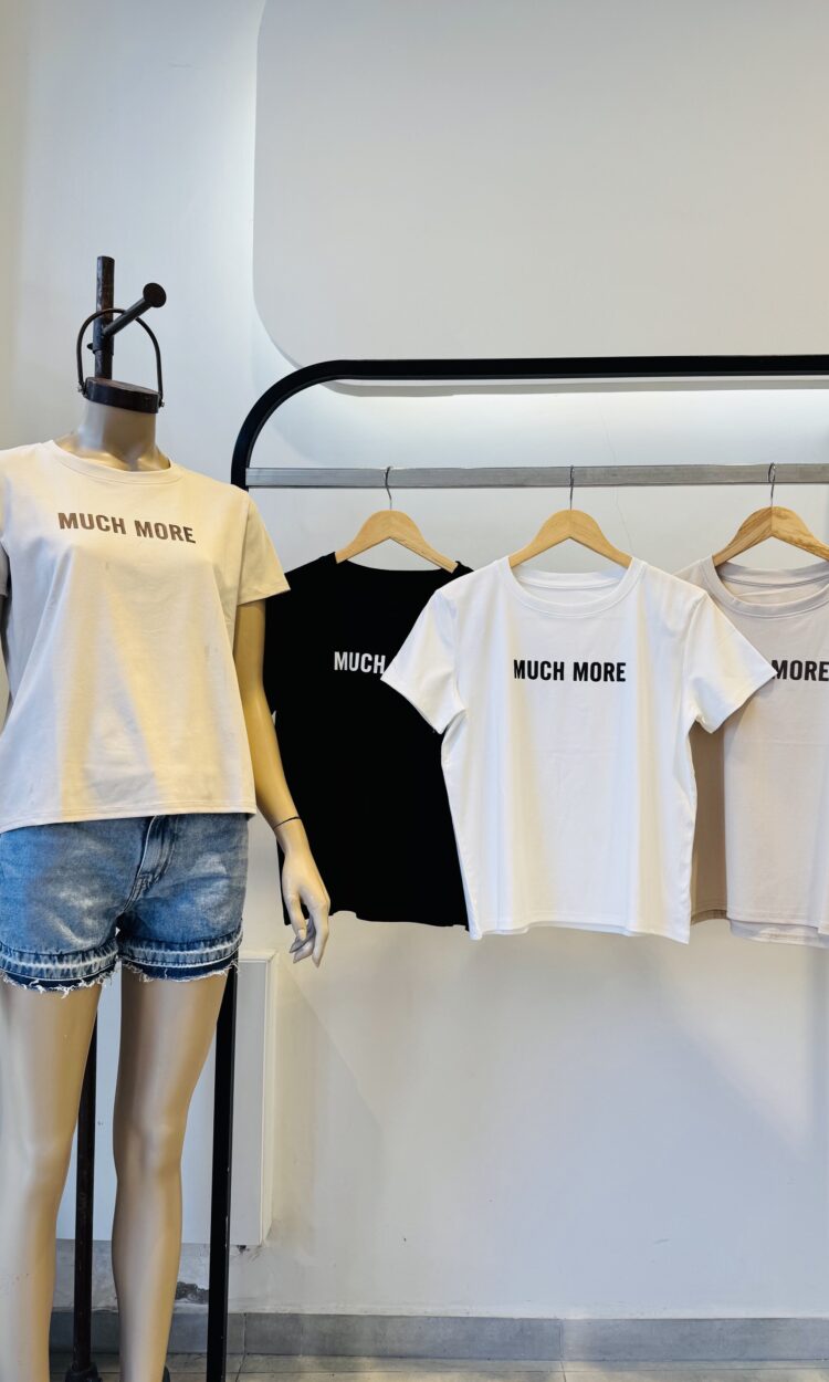 MUCHO - REMERA IMPORTADA CON ESTAPADA BOXY FIT
